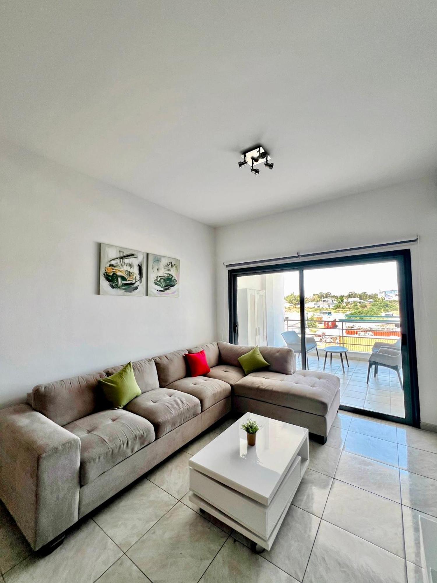 Mackenzie Lara 201 Apartment Larnaka
