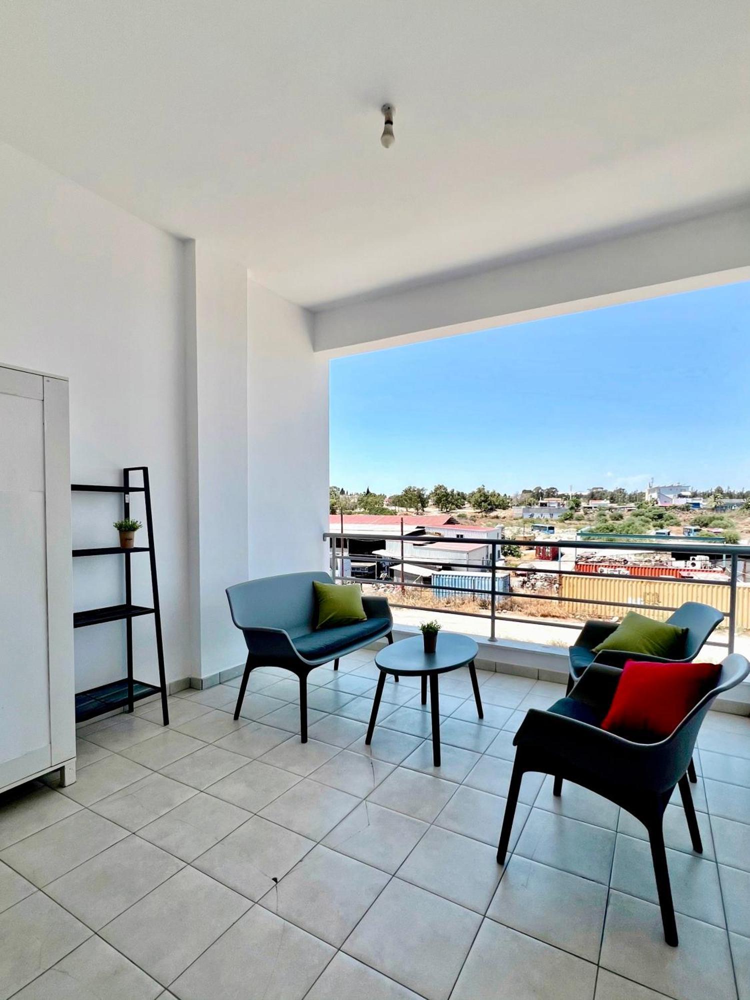 Mackenzie Lara 201 Apartment Larnaka